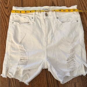 Good American white denim jean shorts sz 31